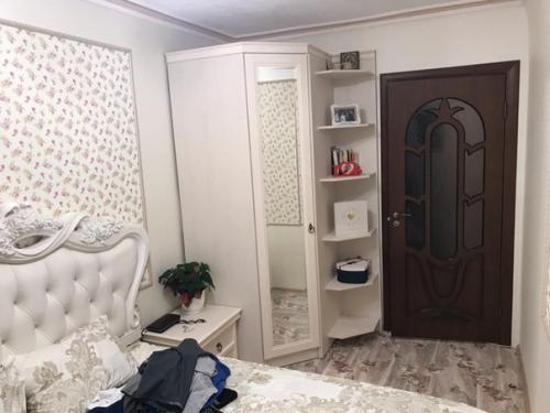 Ремонт в спальне.  Делали капитальный ремонт, но всё своими руками. 04