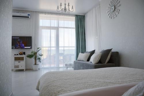 Свеженький ремонт в нашей квартире - студии. 01