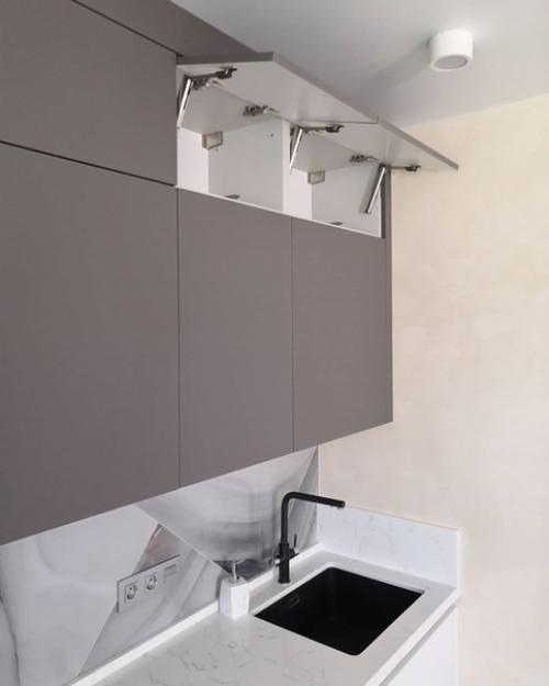 Строгая лаконичная кухня без лишних деталей. 01