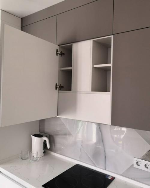 Строгая лаконичная кухня без лишних деталей. 03