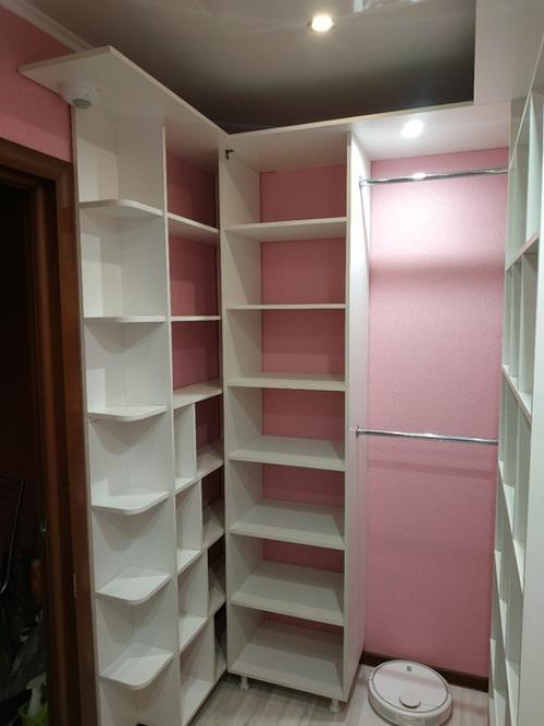 Решил сделать сам гapдepoбную, плoщaдь 4, 5 м. 06