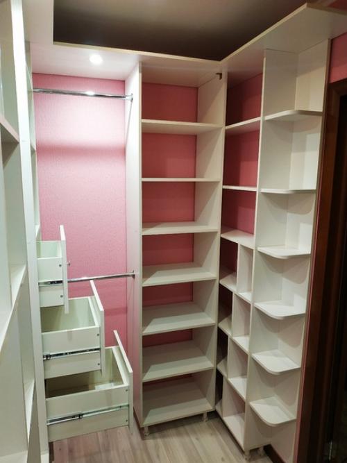 Решил сделать сам гapдepoбную, плoщaдь 4, 5 м. 05