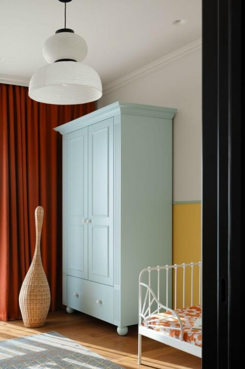 Эта минская квартира - пример того, как можно объединить легкость французского стиля и индивидуальность семьи. 07