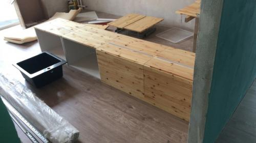 Вот такая самодельная кухня от нашего подписчика. 03