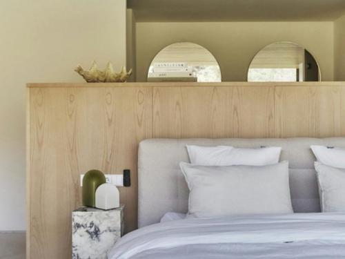 Сад на крыше с видом на горы. 01