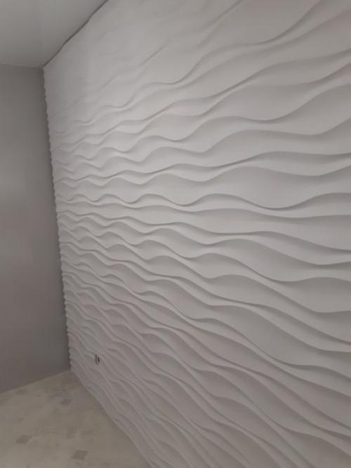 А мы решили одну стену в кухне декорировать панелями. 05