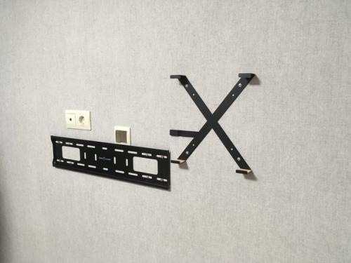 Интересная идея, как скрыть провода. 03