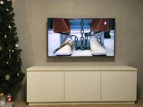 Интересная идея, как скрыть провода. 08