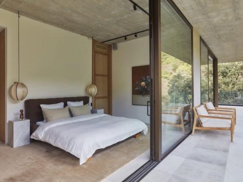 Сад на крыше с видом на горы. 05