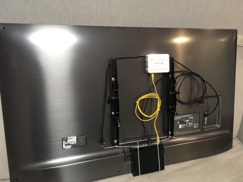 Интересная идея, как скрыть провода. 05