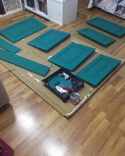 Прекрасный вариант, как относительно недорого обновить старую кухню. 02