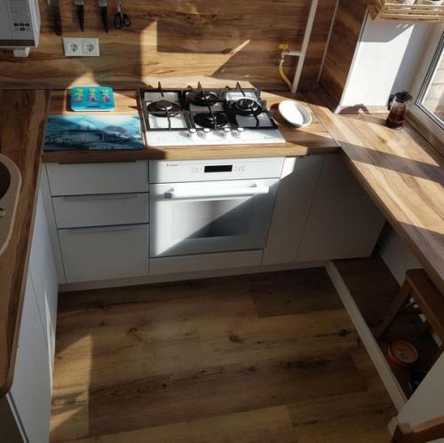 Максимально практичный интерьер кухни в сталинке. 03