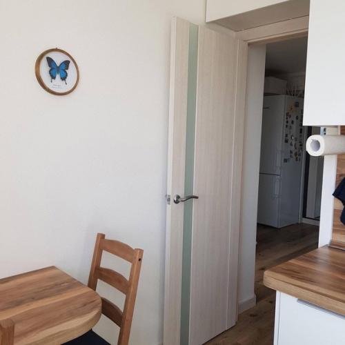 Максимально практичный интерьер кухни в сталинке. 05