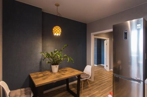 Интерьер квартиры в темной цветовой гамме. 03