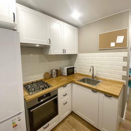 Наш ремонт старались, подбирали всё сами.  