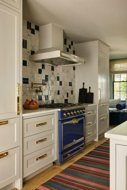 Обычно интерьеры нантакета - это свет, воздух и Морская легкость. 05