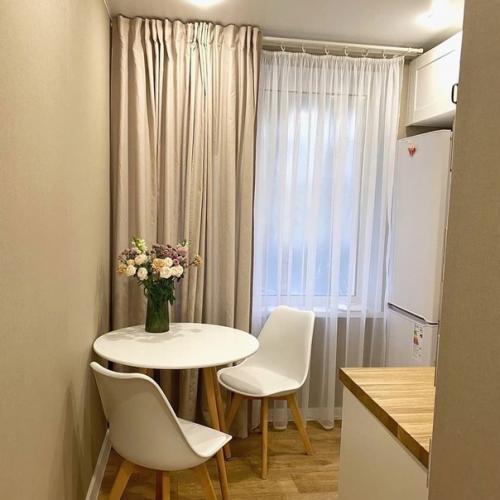 Наш ремонт старались, подбирали всё сами. 01