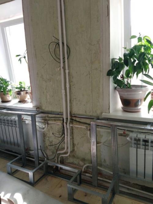 Получилось спрятать очень красиво. 01