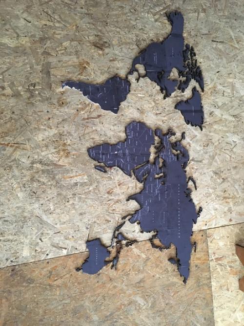 Всем привет!  Захотел себе карту на стену, да еще чтобы подсветка была и решил сделать.