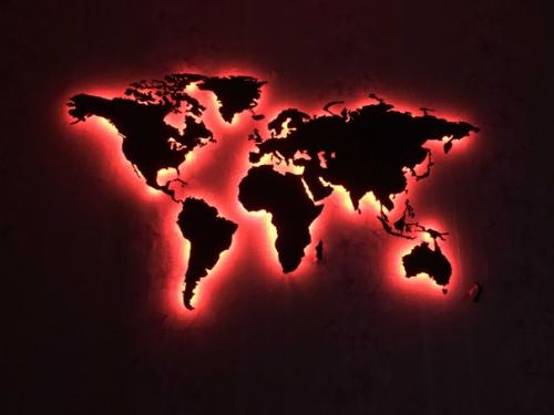 Всем привет!  Захотел себе карту на стену, да еще чтобы подсветка была и решил сделать. 05