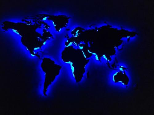 Всем привет!  Захотел себе карту на стену, да еще чтобы подсветка была и решил сделать. 03