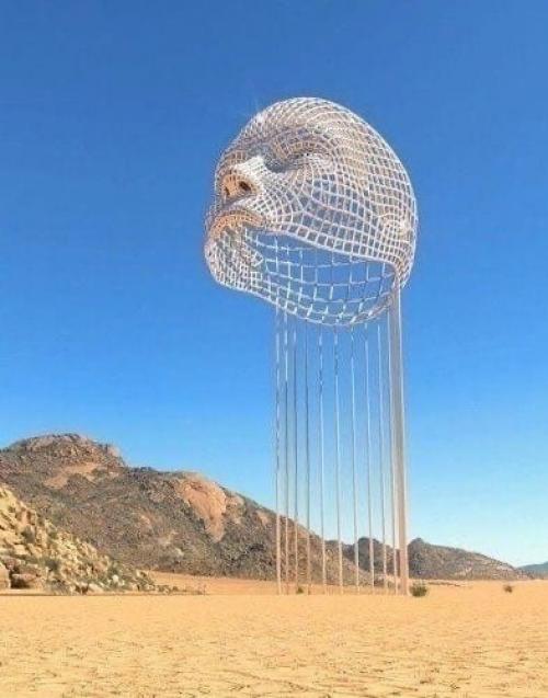 Удивительные скульптуры!  Не верится, что это сделано людьми.