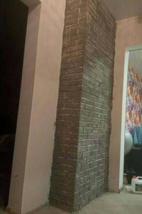 Вот такой вариант кирпичной стены своими руками от подписчика. 05
