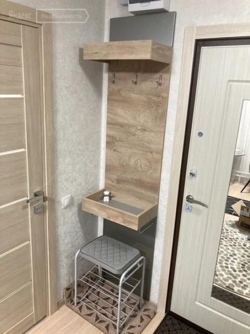 Шкаф - диван - окно. 08