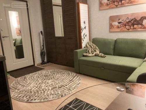 Шкаф - диван - окно. 04