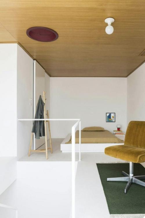 У ионического моря стоит дом с уникальным иллюминатором! 05