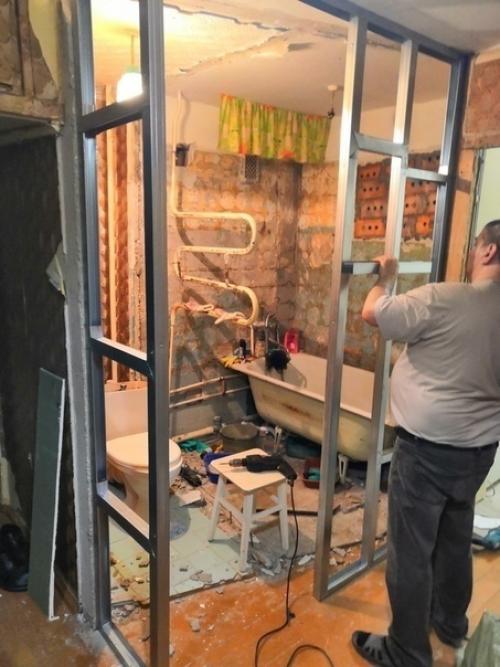 Вот так вот преобразилась ванная комната в золотых руках мужа нашей подписчицы.