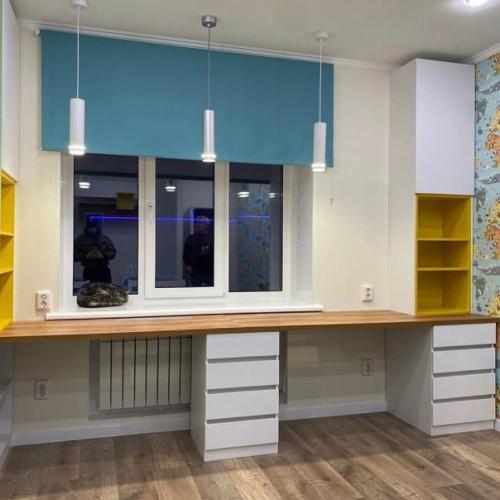 Размещение рабочего места у окна - спорное решение. 08