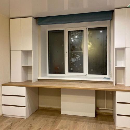 Размещение рабочего места у окна - спорное решение. 02