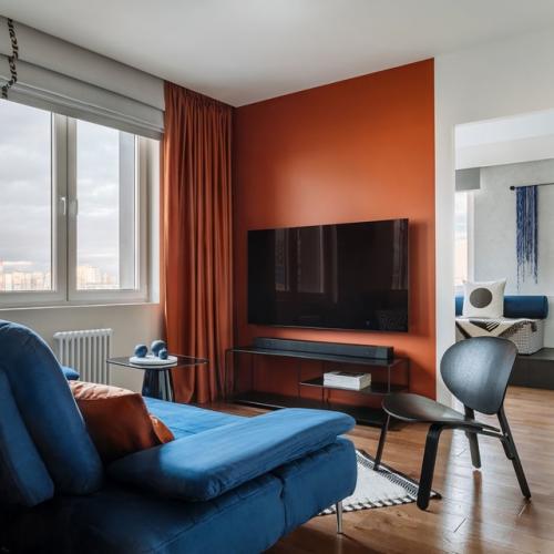 Терракотовый оттенок в интерьере: стильное решение для гостиной. 07