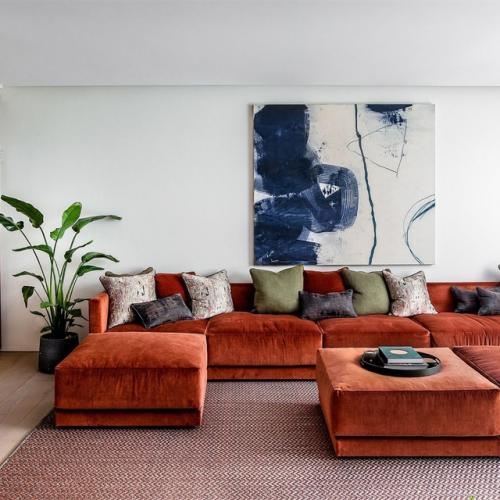 Терракотовый оттенок в интерьере: стильное решение для гостиной. 06