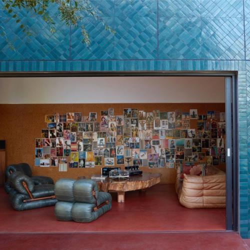 Терракотовый оттенок в интерьере: стильное решение для гостиной. 03