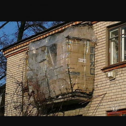 Таким образом, если не хватает балкона в квартире - не беда. 08