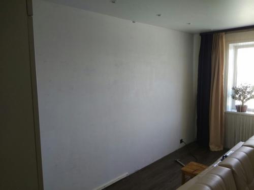 Как-то отделку стены гипсовыми панелями в кухне видели.