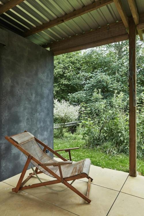 Летний дом в Дании был создан как уютное убежище и творческое пространство, тесно связанное с природой. 06