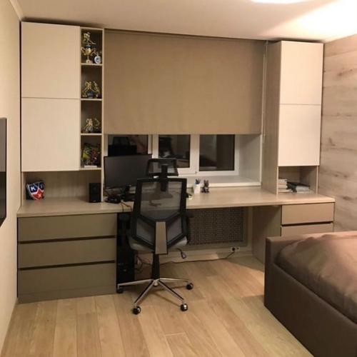 Размещение рабочего места у окна - спорное решение. 06