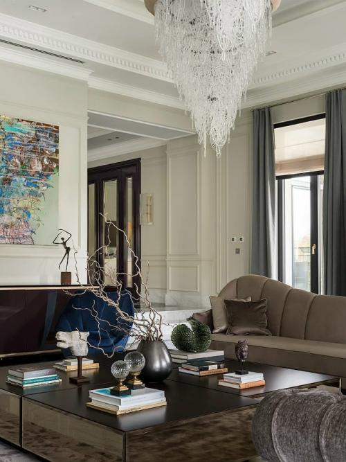 Яркая живопись, ковры и этнические мотивы - необычный и тёплый офис в Уфе. 09