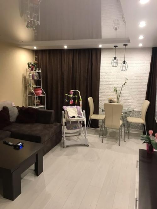 Сделал ремонт своими силами, делал только когда был свободен от работы. 06