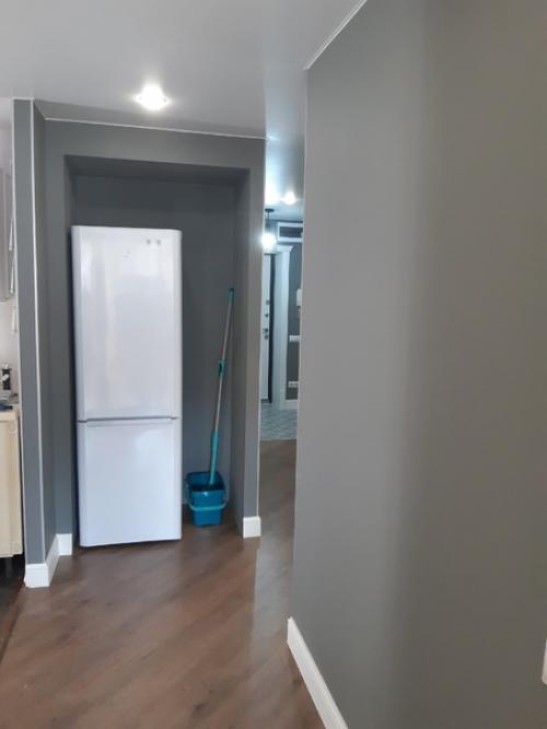 Ремонт в прихожей до и после. 03