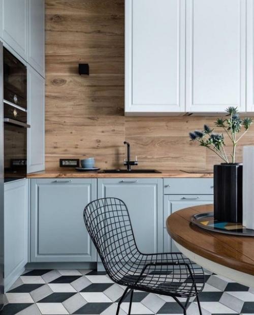 Кому-то очень нравится синий. 06