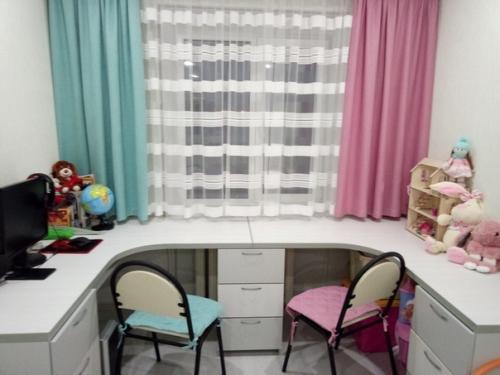 Оформление небольшой комнаты для брата и сестры.